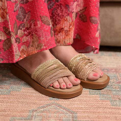 Buy Shoes Online | Handmade Shoes Online Shop | Handcrafted Jutti ...