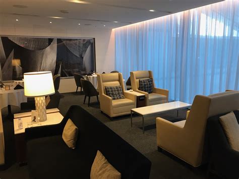 Review: Star Alliance First Class Lounge Los Angeles (LAX) - Live and ...