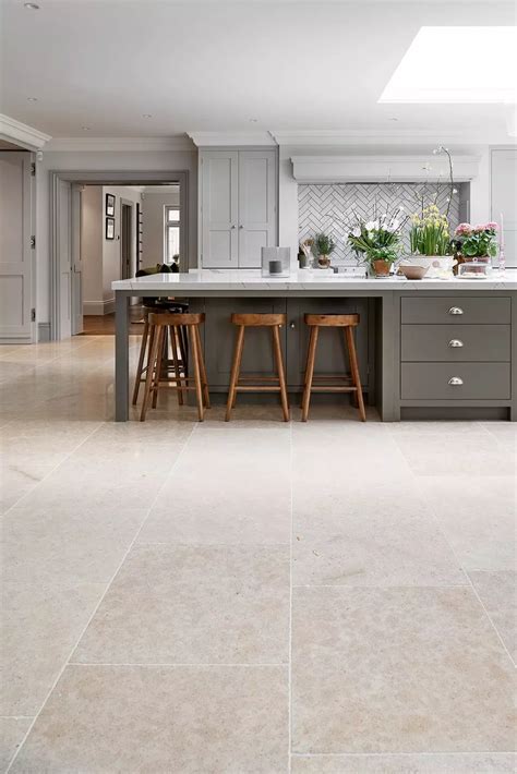 8 Kitchen Flooring Options To Know About | Kitchen flooring options ...