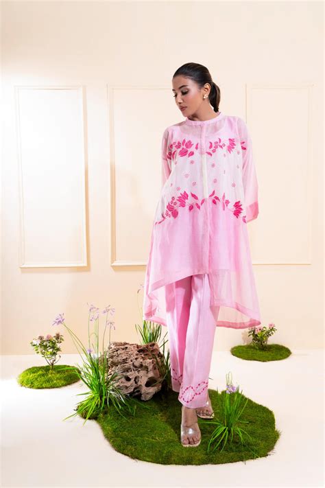 The White Tree Studio - Elegant Sustainable Fashion