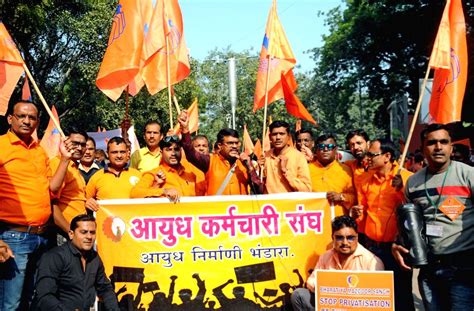 New Delhi : Members of Bharatiya Mazdoor Sangh staged a protest