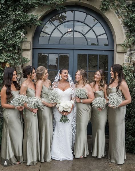 Pin by Giovanna Bevan on Bridal Look in 2025 | Sage green bridesmaid ...