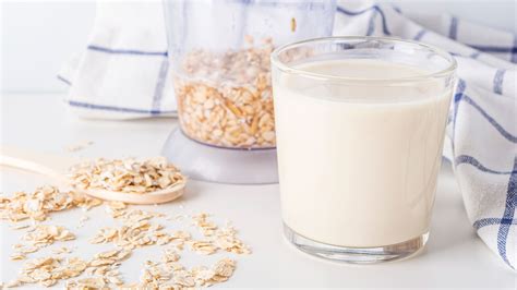 Agua de avena: sus asombrosos beneficios en la salud, piel y cabello | Glamour