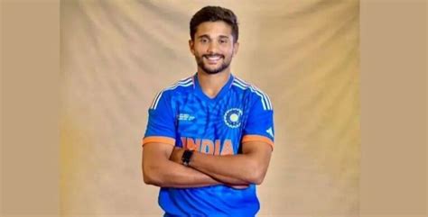 Nitish Kumar Reddy Biography उम्र, पिता, IPL करियर, आँकड़े