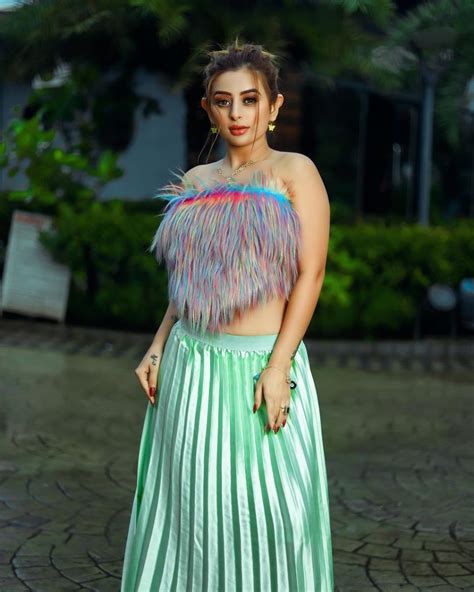 Ankita Dave Hot and Sexy Latest Instagram Photos » DecadesLife