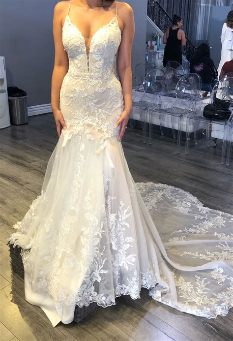 Essense of Australia D2770 New Wedding Dress Save 25% - Stillwhite