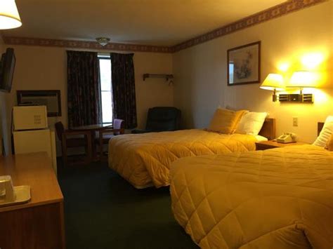 BAXTER INN (Baxter Springs) - Inn Reviews, Photos, Rate Comparison ...