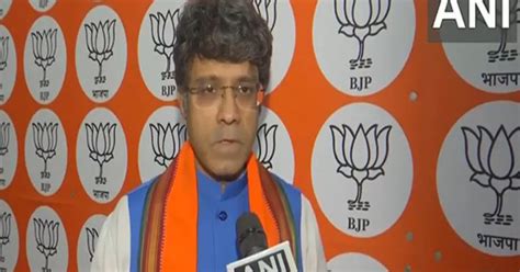 BJP's CR Kesavan calls Congress communal, suggests its leadership to ...