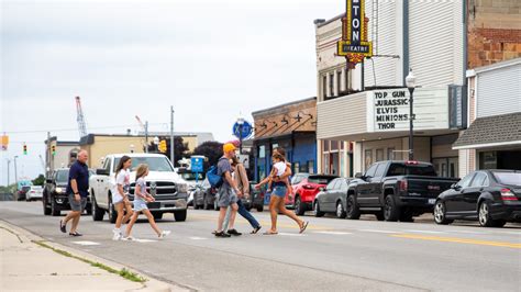 Cheboygan Main Street: An amazing place to hang out