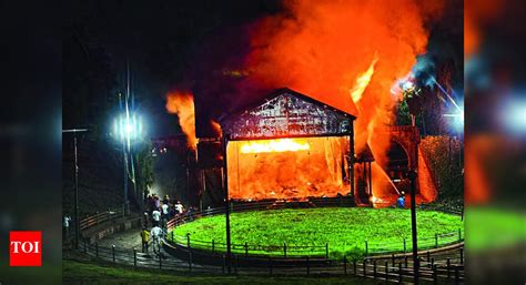 Kolhapur: Massive blaze at Kolhapur’s Keshavrao Bhosale Natyagruha ...