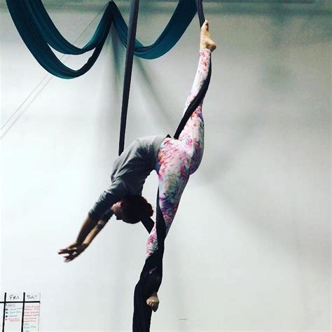 beautiful splits in silks | Aerial silks, Performance art, Aerial ...