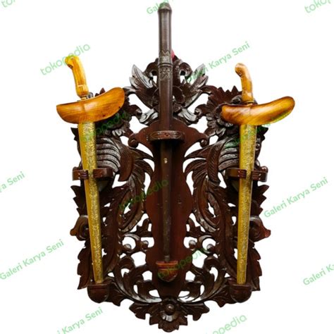 Jual Blawong Keris Dan Tombak Ukiran Burung Cendrawasih Kayu Jati ...