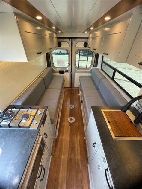 Off-Grid Van 的图像结果