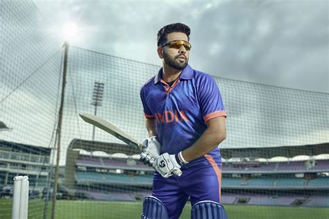 OAKLEY LAUNCHES THE NEXT CHAPTER OF ‘BE WHO YOU ARE’ CAMPAIGN FEATURING ...