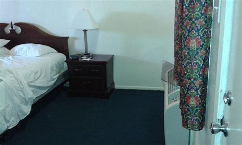 BUDGET INN MOJAVE - Hotel Reviews, Photos, Rate Comparison - Tripadvisor