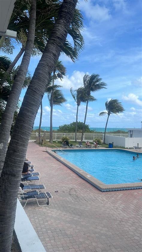 OCEAN FRONT CASABLANCA STUDIOS BY BL RENTALS (Miami Beach) - Specialty ...