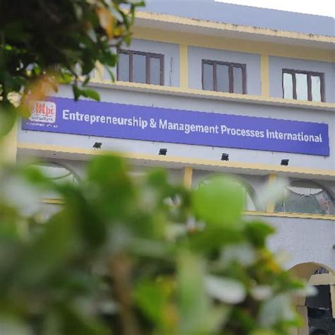 Life @ EMPI - EMPI Business School