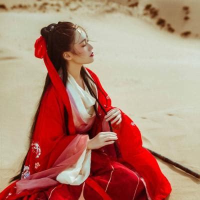 红衣古风真人头像 高清好看的伤感古装红衣女生 - 个性8899头像网