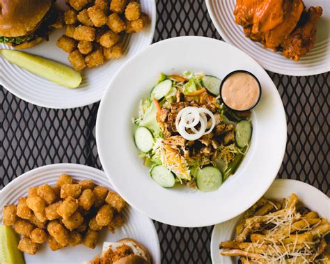 Baumhower's Victory Grille Menu Mobile • Order Baumhower's Victory ...