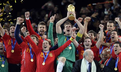 西班牙足球隊世界杯球衣引發政治爭議 - BBC News 中文