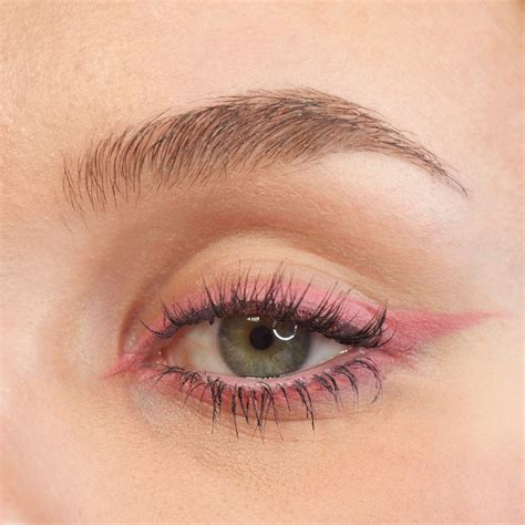 Relove Coloured Kohl Eyeliner – Revolution Beauty