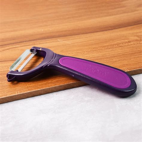 Supermom Dual Tone Peeler with Ultra Sharp Stainless Steel Blade (1 Pc ...