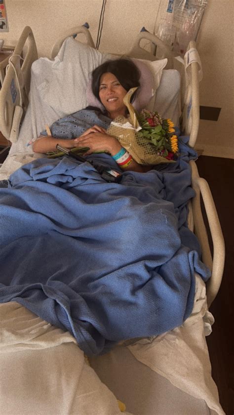 I had bottom surgery! AMA : r/trans