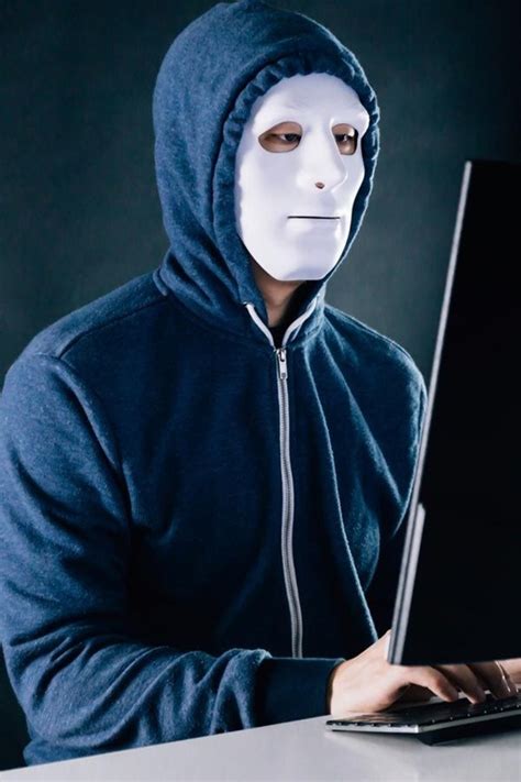 trolls: Get Latest Buzz, Updates, Gossip, Photos & Videos