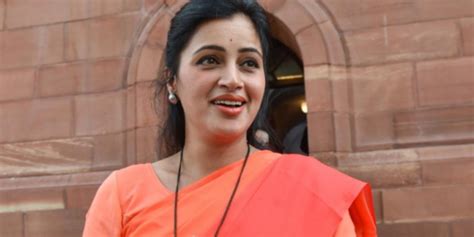 Lok Sabha Speaker Seeks Details of MP Navneet Rana’s Arrest After ...