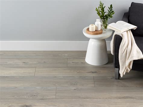 Aquaguard Hightower Peak Waterproof Laminate Flooring | Performance ...