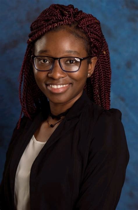 College of Staten Island graduates 2,733 students; celebrates with Grad ...