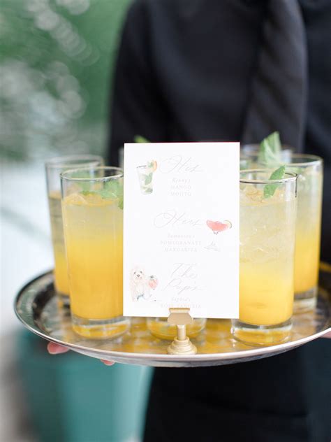 What is a good signature drink for a wedding | Honestweddingadvice.com