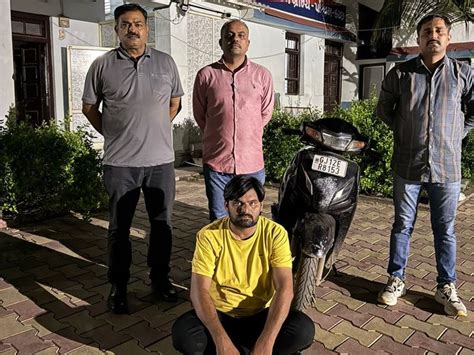 One person arrested with online betting worth Rs 35 lakh, 12 accused ...