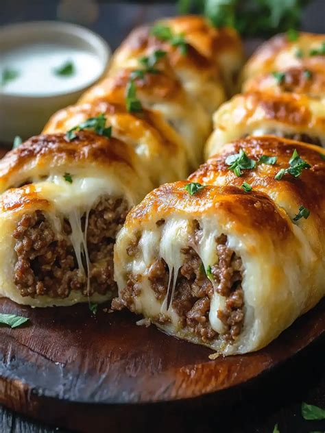 Irresistible Cheesy Ground Beef Roll for Delicious Cozy Nights