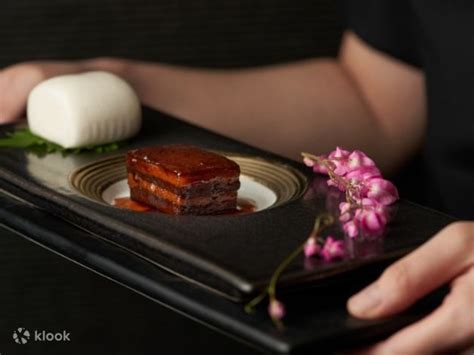 Tong Le Private Dining, Raffles Place - Klook India
