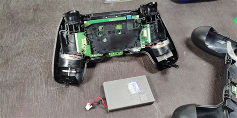 Rezultat imagine pentru PS4 Controller Battery Fix