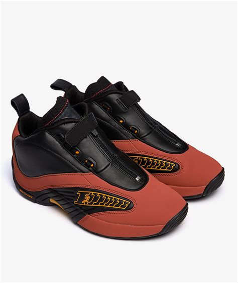 Black Reebok Answer IV | SVD
