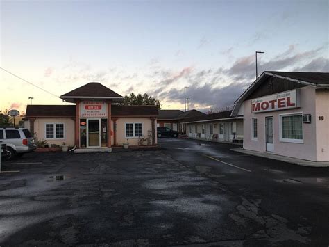 WAYFARE MOTEL (Guelph, Ontario) - Motel Reviews, Photos, Rate ...