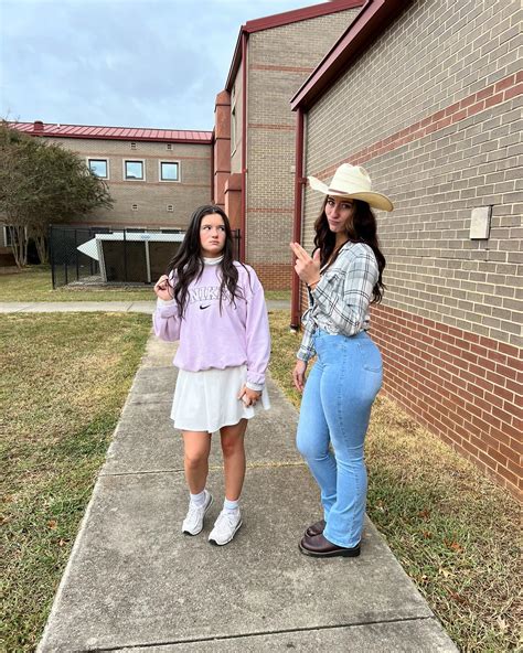 Anna Amara | ON THIS WEEKS RECAP 🤠started off the week country vs. country club. 🕥 seniors went ...
