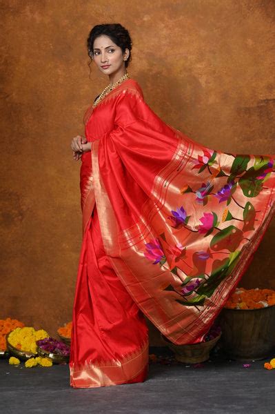 Buy VMI Exclusive! Diwali Special Handloom Pure Silk Mahalakshmi ...