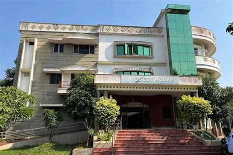 JNTU Kakinada Campus: Photos, Virtual Tour