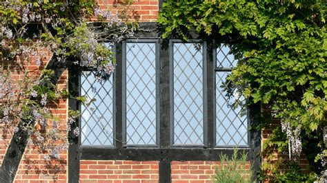 Repairing Lead Came On Stained Glass Windows - Glass Designs