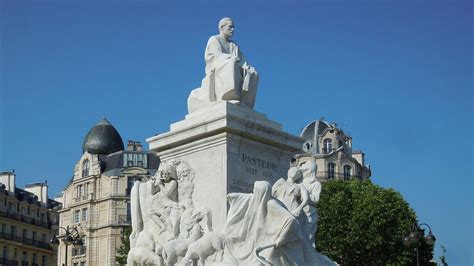 Pasteur combat la maladie des vers à soie | Meer
