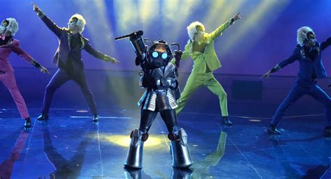 THE MASKED SINGER Season 8 Episode 4 Photos Andrew Lloyd Webber Night ...