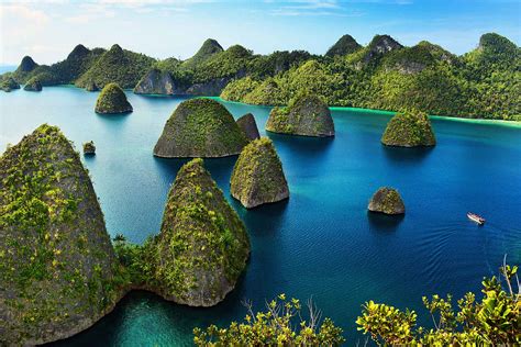 Paket Liburan Raja Ampat