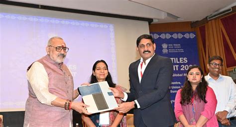 Newsband - NMMC chief presents textile recycling model at a national ...