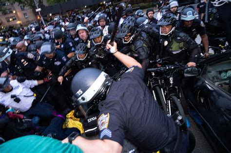 New York Will Pay Millions to Protesters Violently Corralled by Police ...