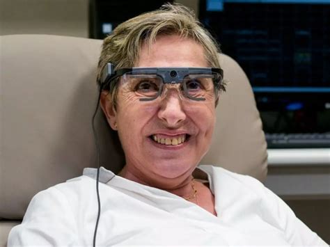 New Brain Implant Allows Blind People To 'See' Letters, Objects & Play ...