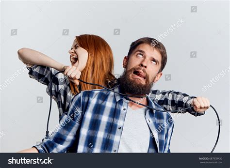 Strangling Wire 的图像结果