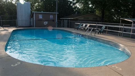 COMPTON RIDGE CAMPGROUND AND LODGE (Branson) - Campground Reviews ...